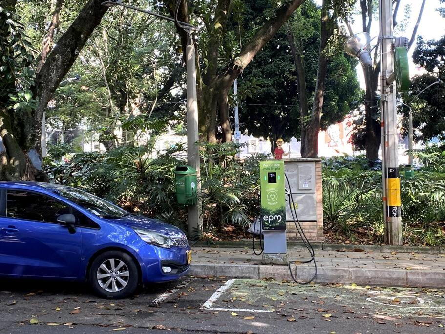 Prime Laureles Location With Air Conditioning Medellín Exteriör bild