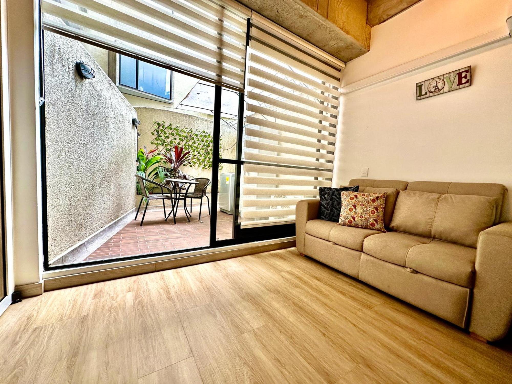 Prime Laureles Location With Air Conditioning Medellín Exteriör bild