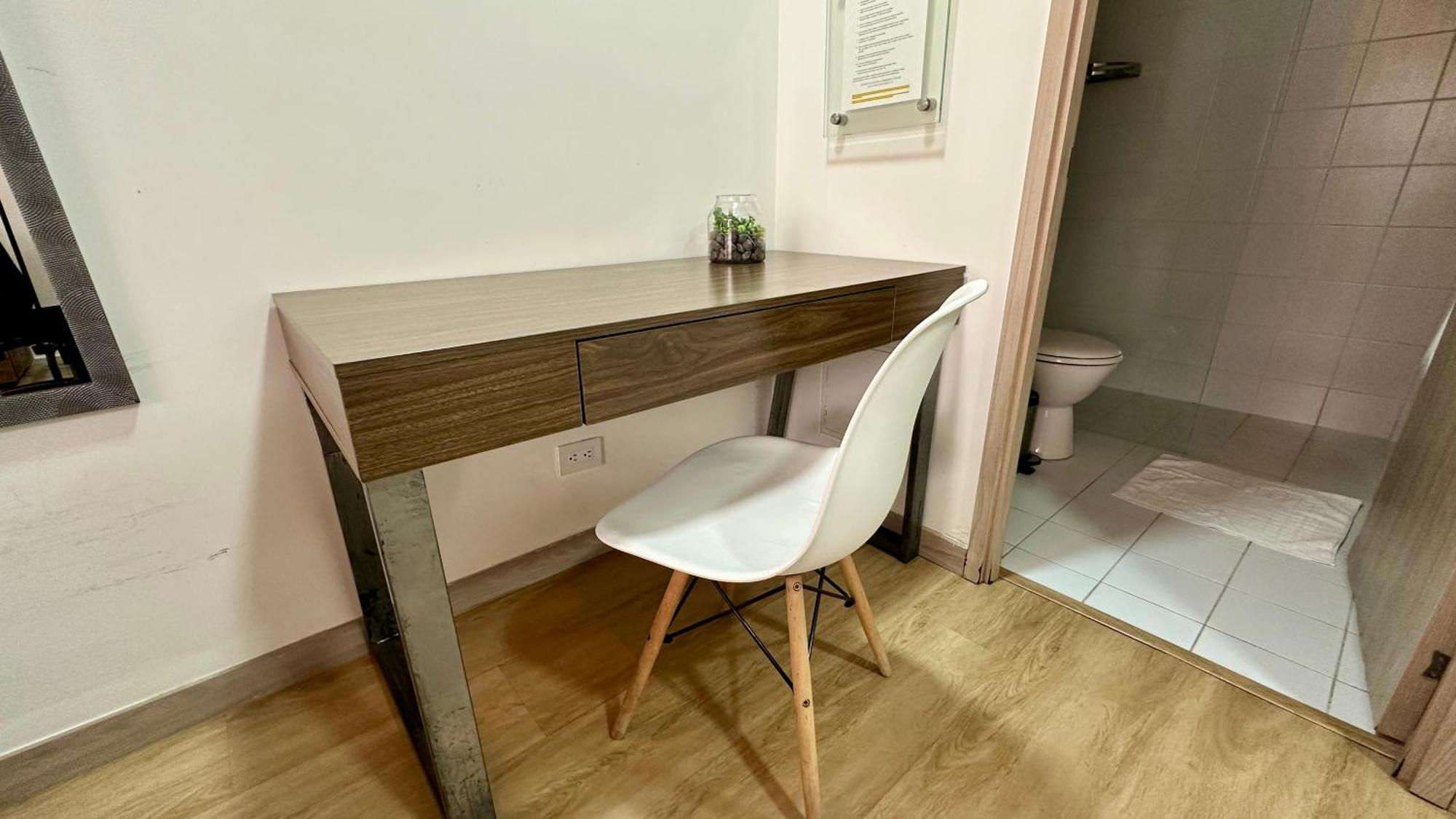 Prime Laureles Location With Air Conditioning Medellín Exteriör bild