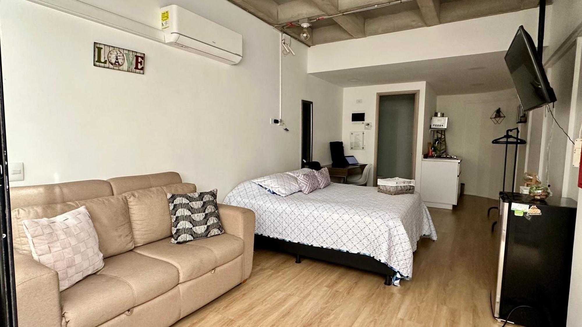 Prime Laureles Location With Air Conditioning Medellín Exteriör bild
